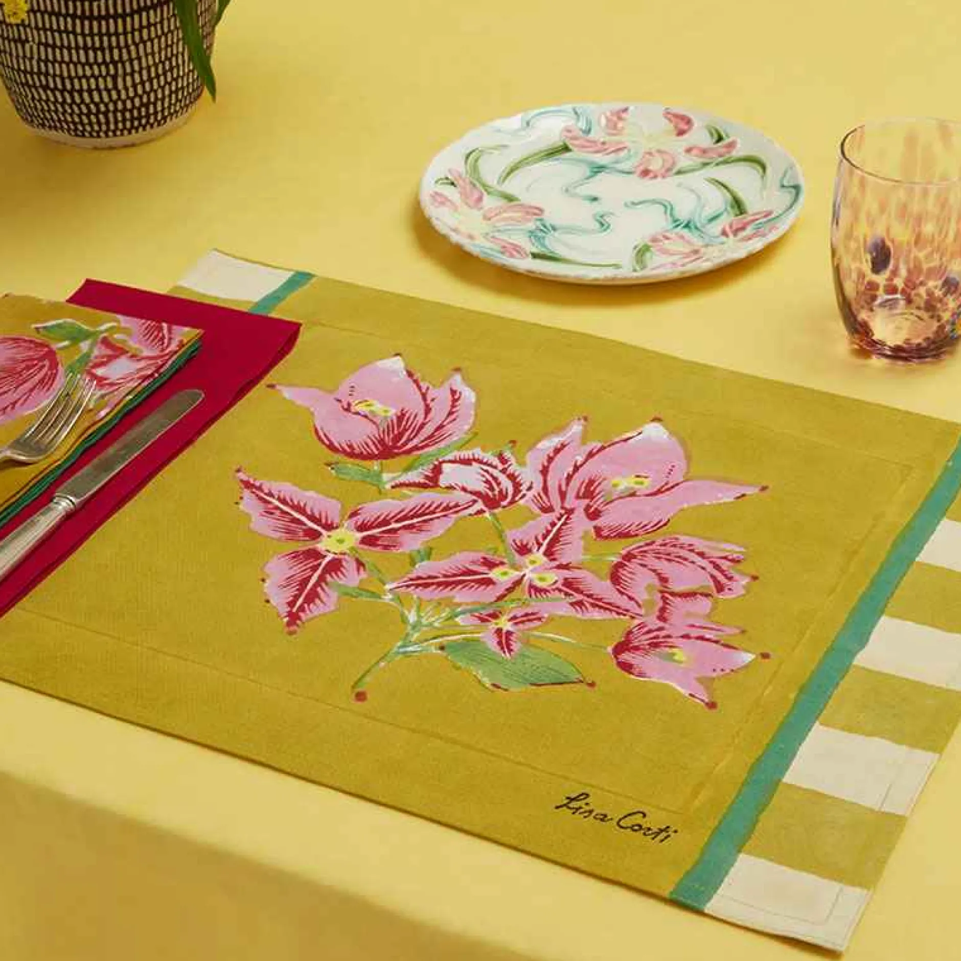 X Lisa Corti Bougainvillea Mustard Stripes Placemat^ISSIMO Online